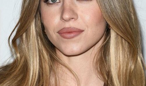 Сидни Суини