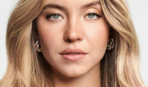 Сидни Суини