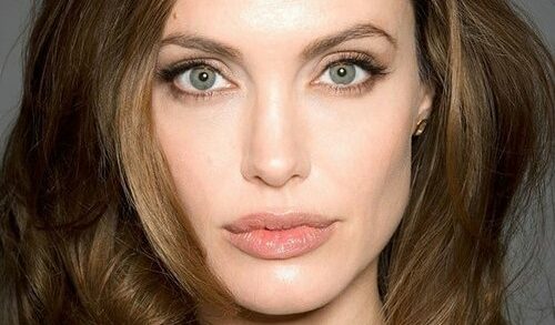 Анджелина Джоли