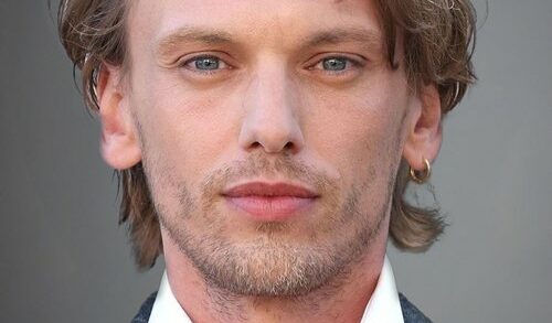 Джейми Кэмпбелл Бауэр