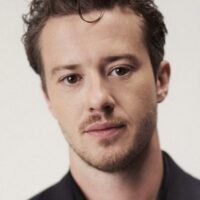 Джозеф Куинн